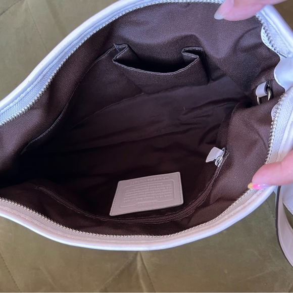 Coach Signature White Leather Jacquard Canvas Hobo Shoulder Bag Handbag Purse - Picture 9 of 12